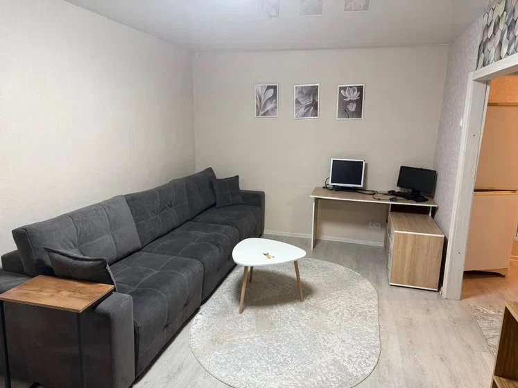 Вертковская - 27/1 №5